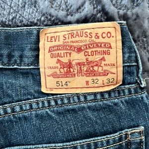LEVI’S MENS 514 JEANS